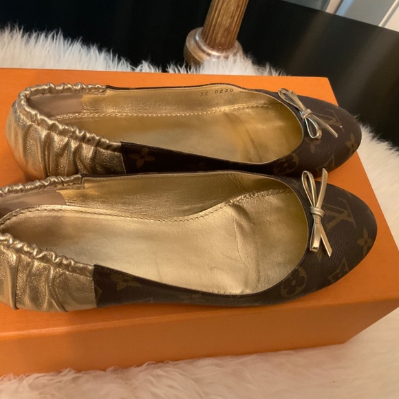 Louis Vuitton Gold/Brown Leather and Monogram Joy Ballet Flats - Picture 10 of 13